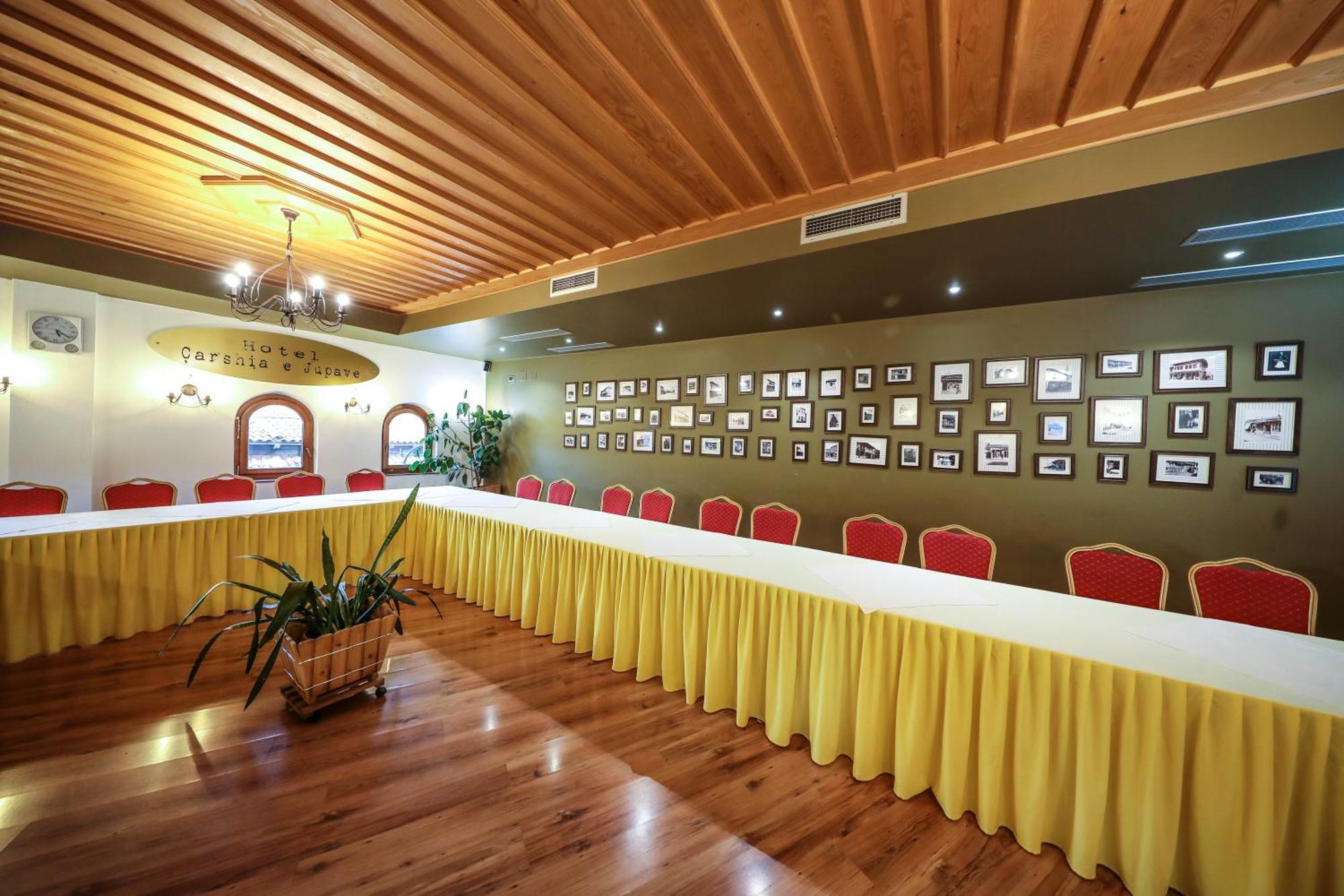 Hotel Çarshia e Jupave Gjakova Exterior foto
