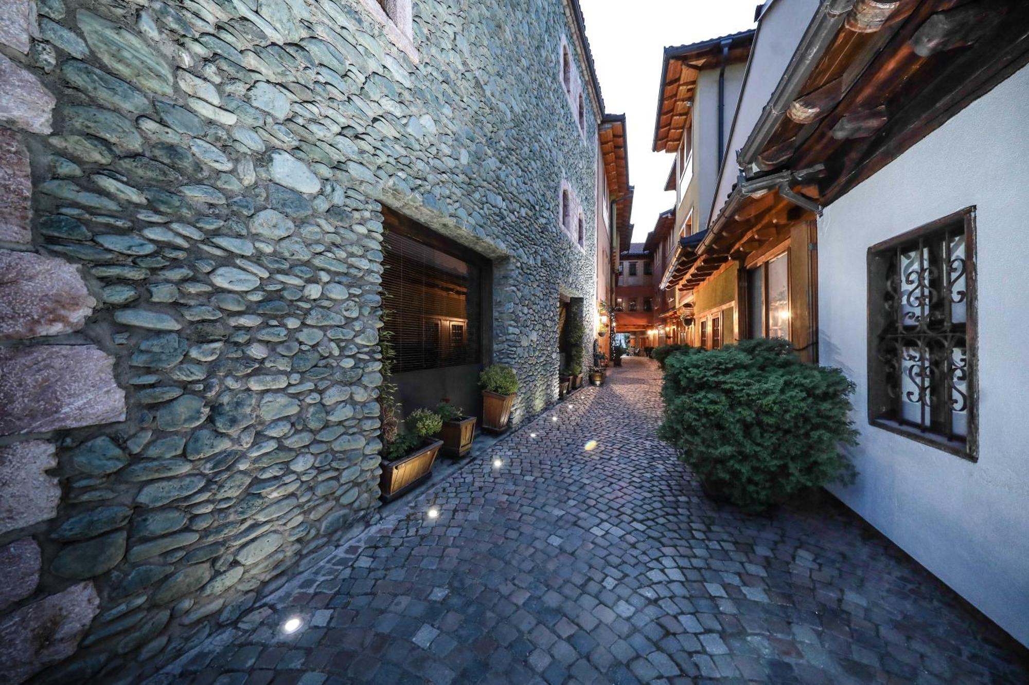 Hotel Çarshia e Jupave Gjakova Exterior foto