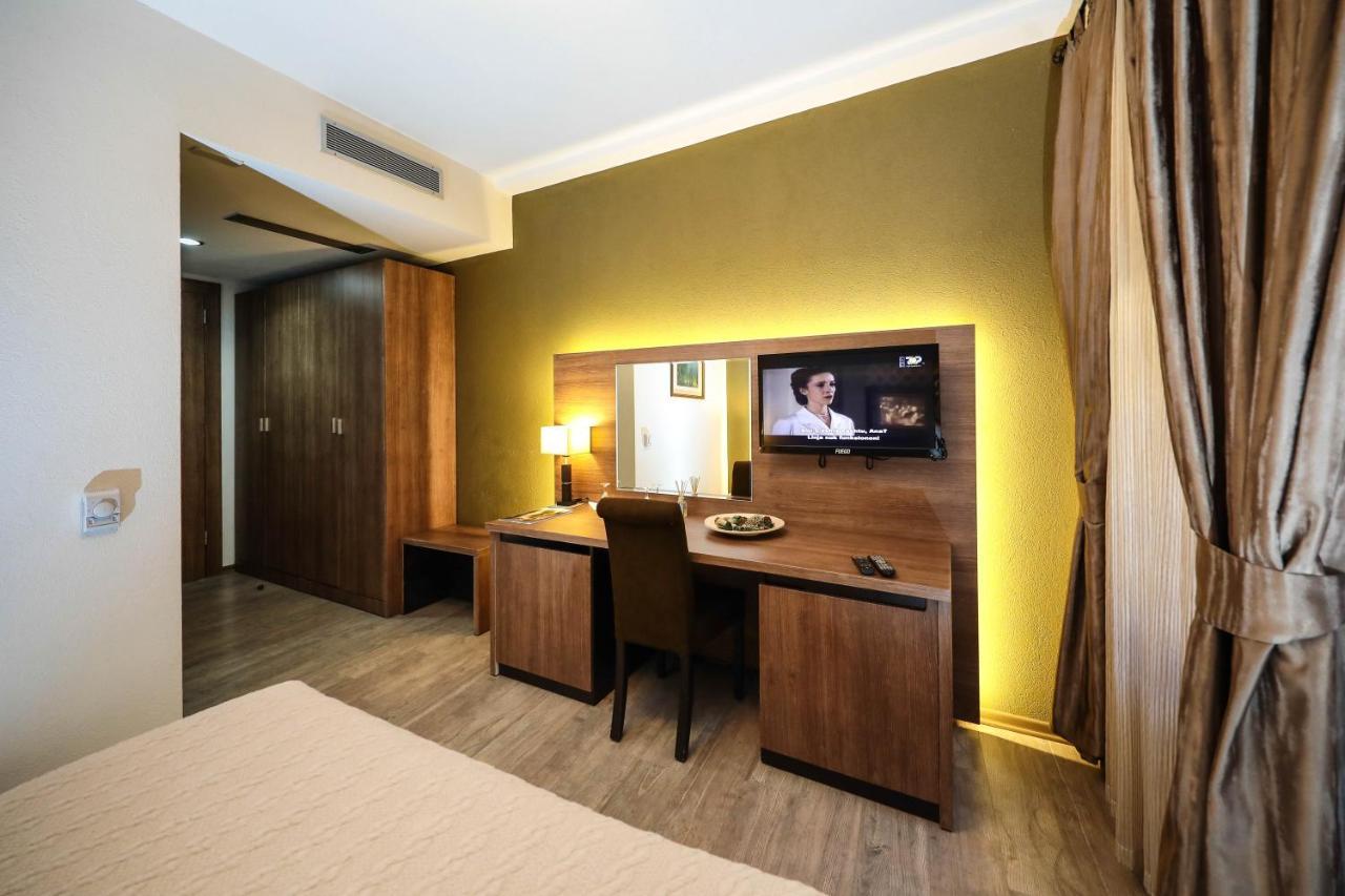Hotel Çarshia e Jupave Gjakova Exterior foto
